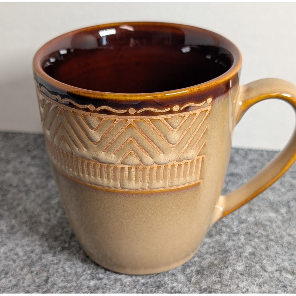 Noble Excellence NATIVE HABITAT 10 Oz Brown Embossed Coffee Mug   EUC
